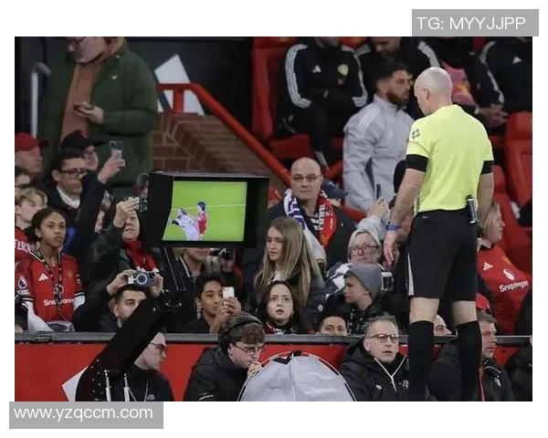 切尔西主场遭曼联逆转1比2遗憾落败引发热议